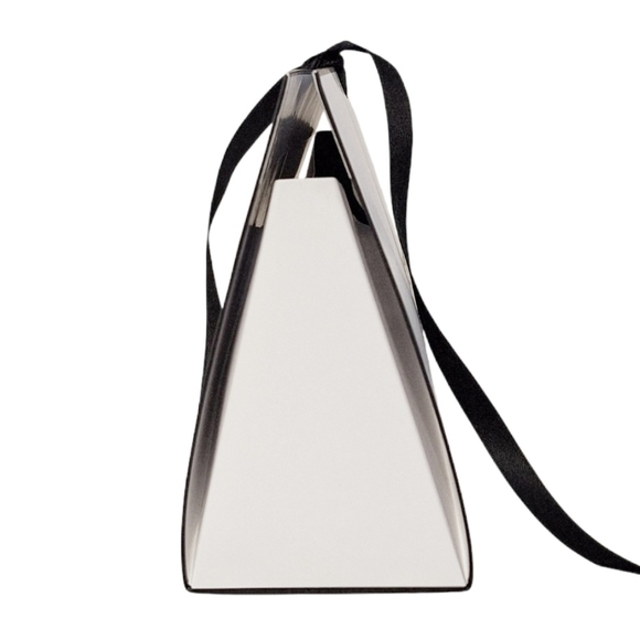 3 Chanel Paper Shopping Bags Bundle Gift Christmas - Picture 4 of 8